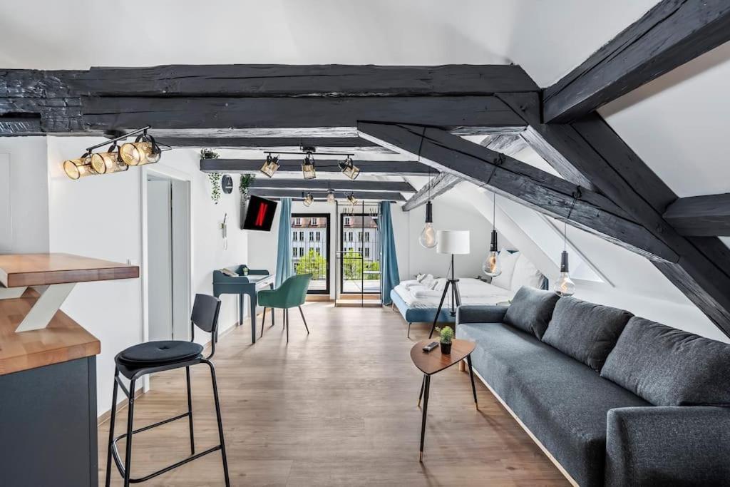 #1890 Loft Appartement *